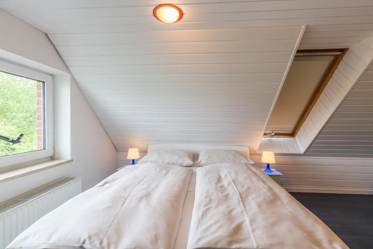 Ferienhaus Glockenstrasse Ferienwohnung Ostseehoehe Appartement 2 샬베우츠 외부 사진