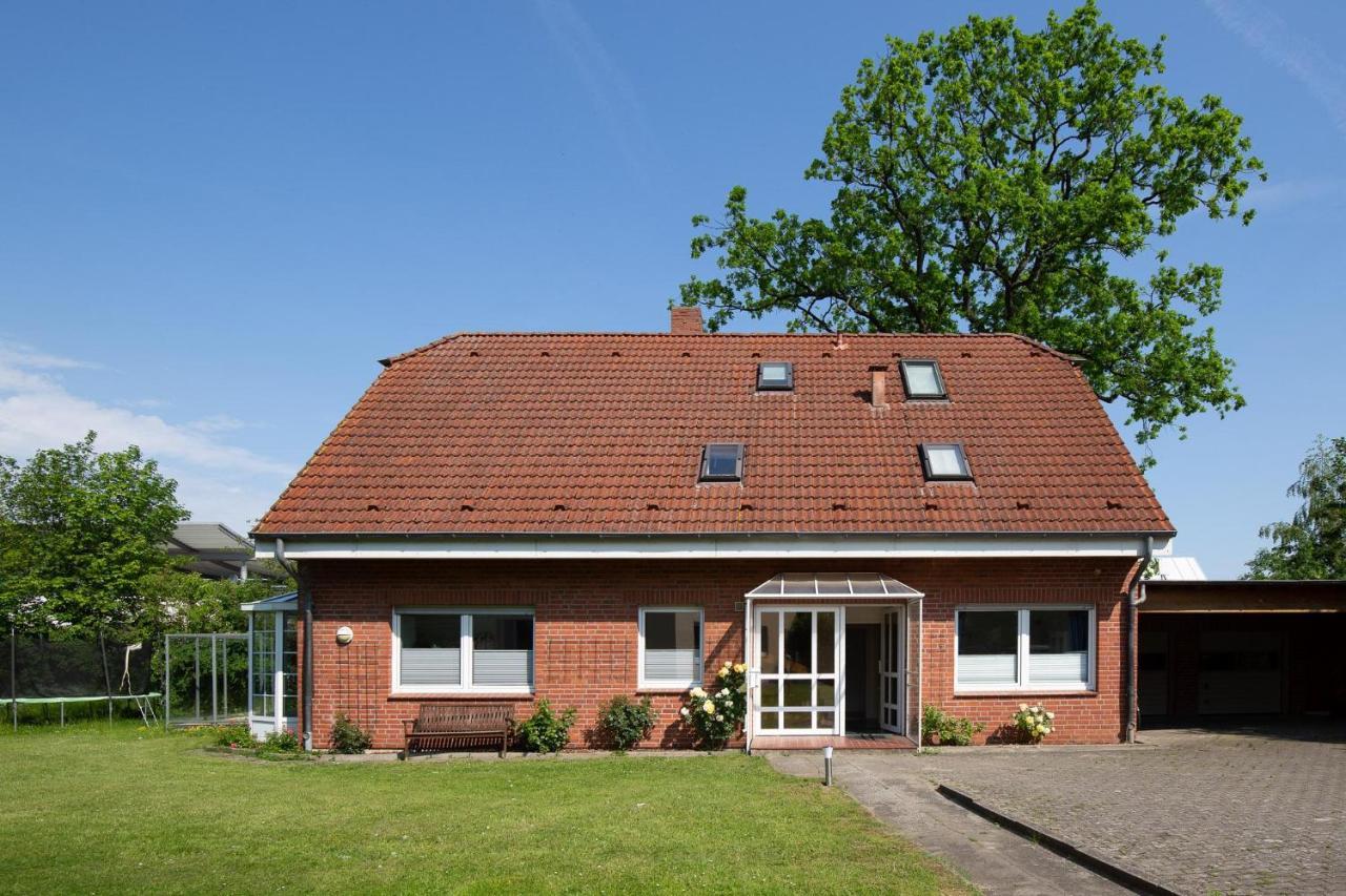 Ferienhaus Glockenstrasse Ferienwohnung Ostseehoehe Appartement 2 샬베우츠 외부 사진